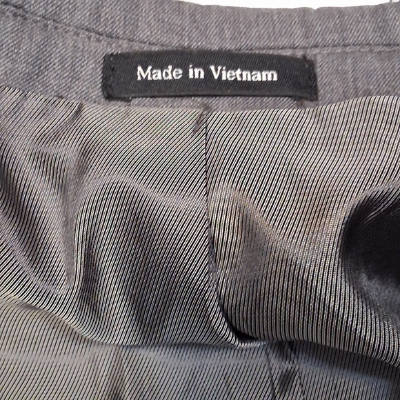 EGARA SLIM FIT 3 PIECE WOOL SUIT SIZE L - Picture 13 of 16